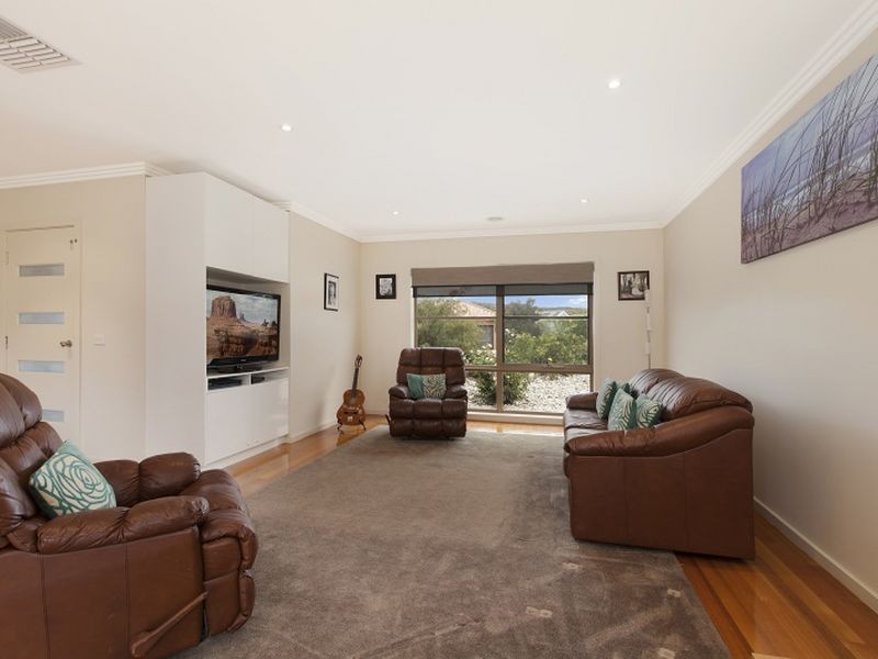 3 The Outlook, Hidden Valley VIC 3756