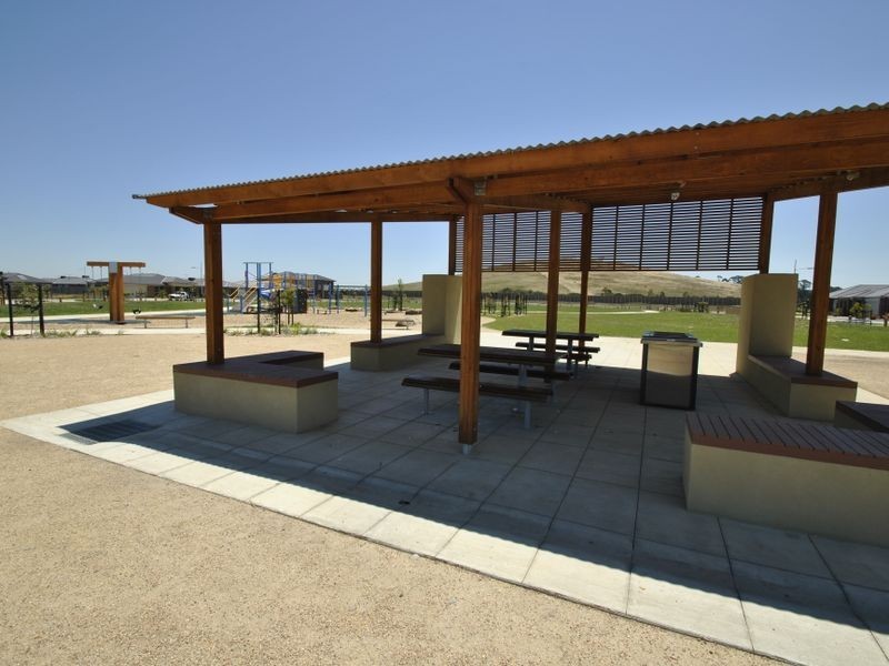 168 Wallara Waters Boulevard, Wallan VIC 3756