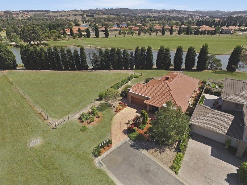 74 St Andrews Close, Hidden Valley VIC 3756