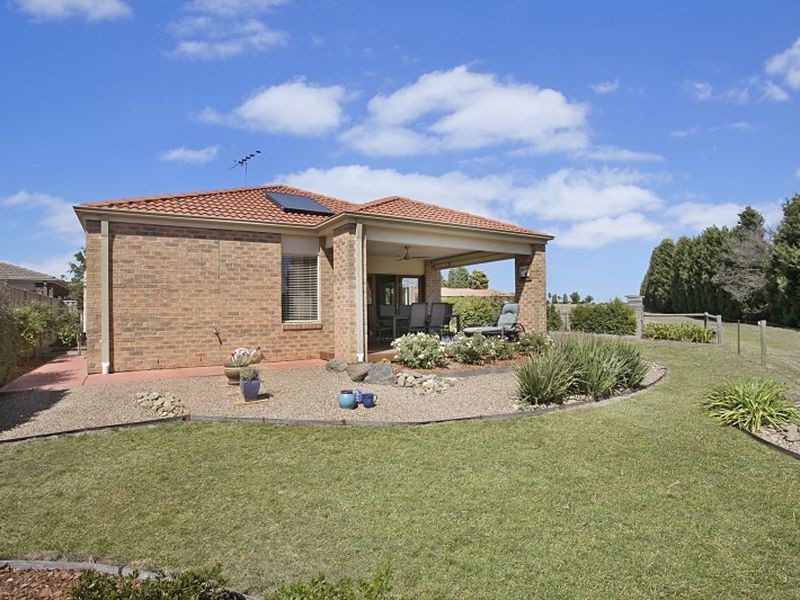 74 St Andrews Close, Hidden Valley VIC 3756
