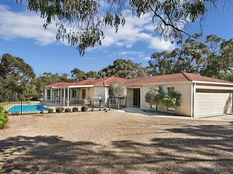 7 Villa Cora Court, Hidden Valley VIC 3756