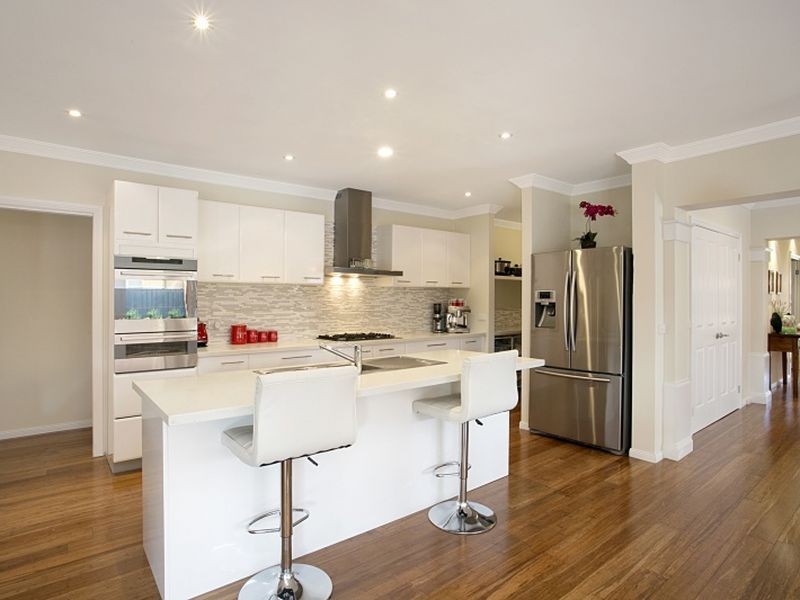 20 Lakeside Drive, Hidden Valley VIC 3756