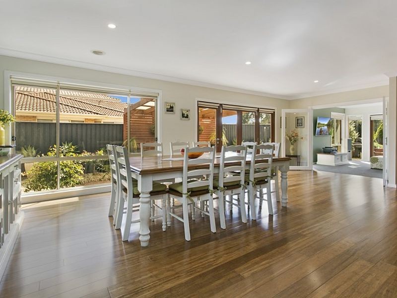 20 Lakeside Drive, Hidden Valley VIC 3756