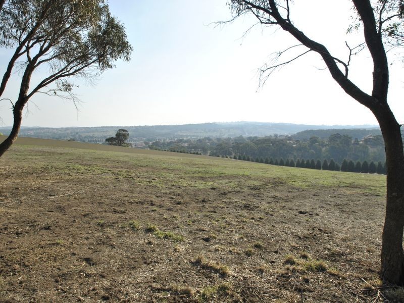 15 Eastern Ridge, Hidden Valley VIC 3756