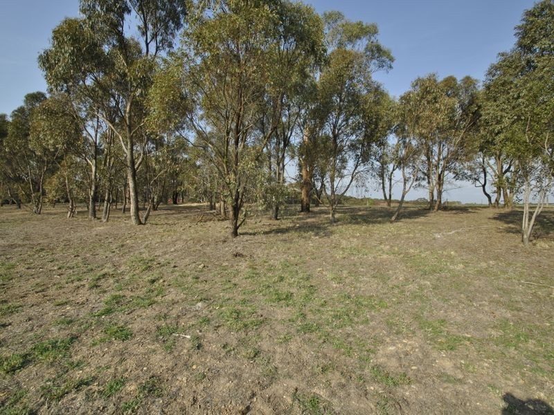 15 Eastern Ridge, Hidden Valley VIC 3756