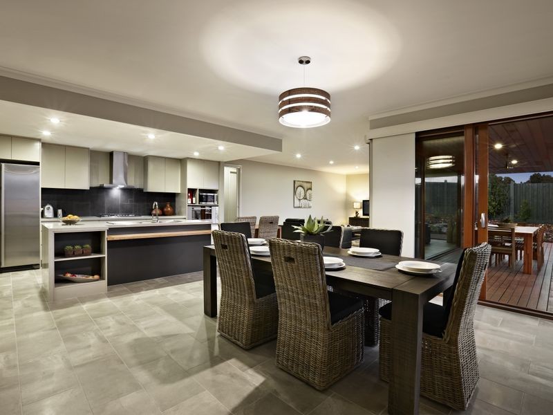 18 Spring Ridge Boulevard, Wallan VIC 3756