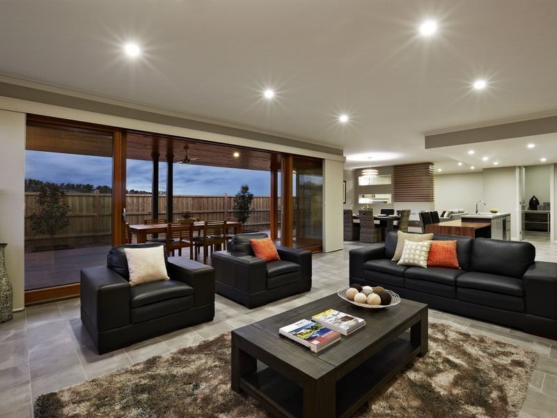 18 Spring Ridge Boulevard, Wallan VIC 3756