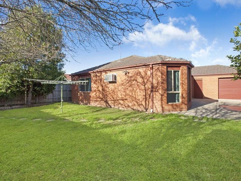 17 Wyatt Way, Wallan VIC 3756