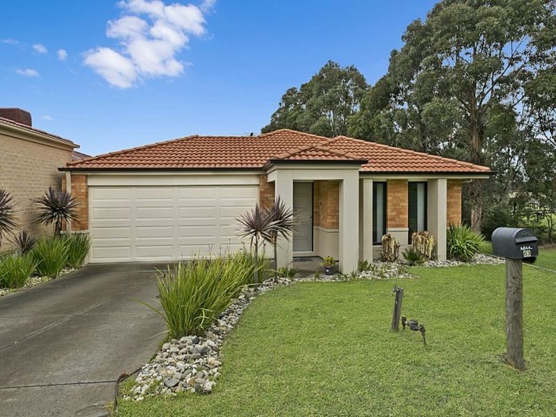 63 Lakeside Drive, Hidden Valley VIC 3756