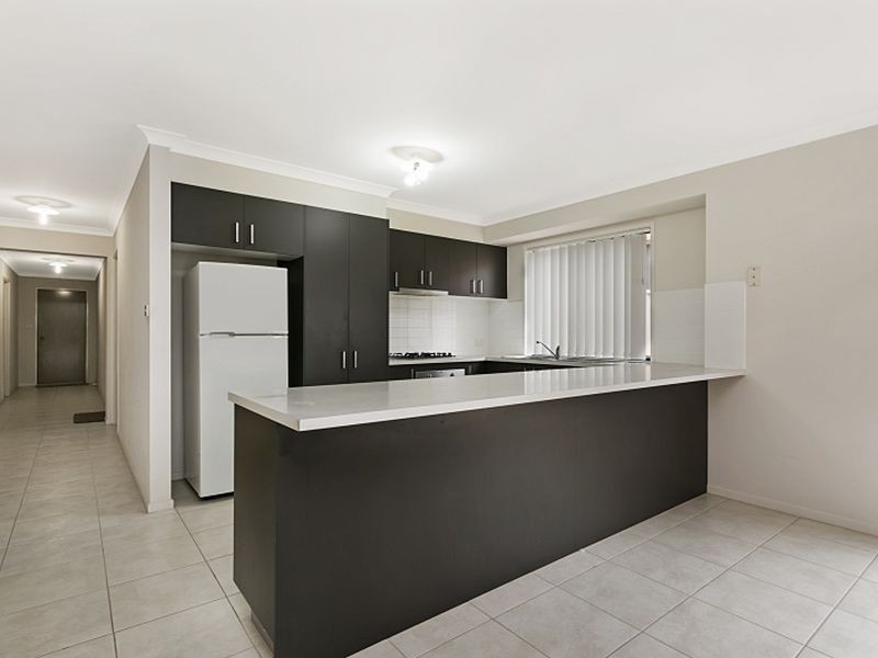 63 Lakeside Drive, Hidden Valley VIC 3756