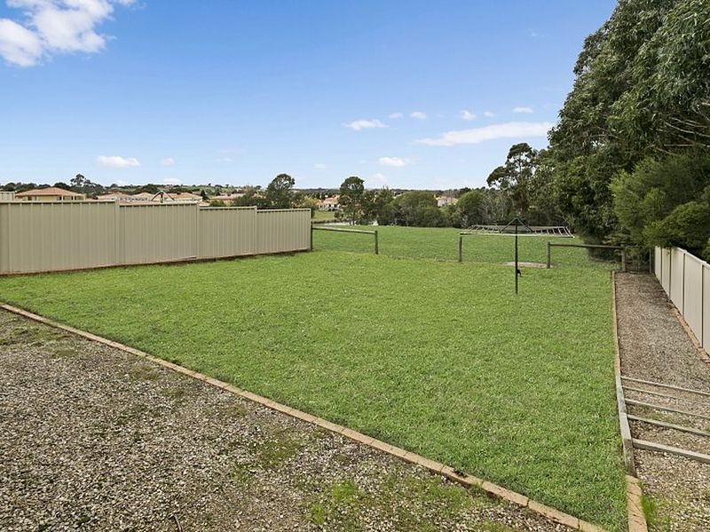 63 Lakeside Drive, Hidden Valley VIC 3756