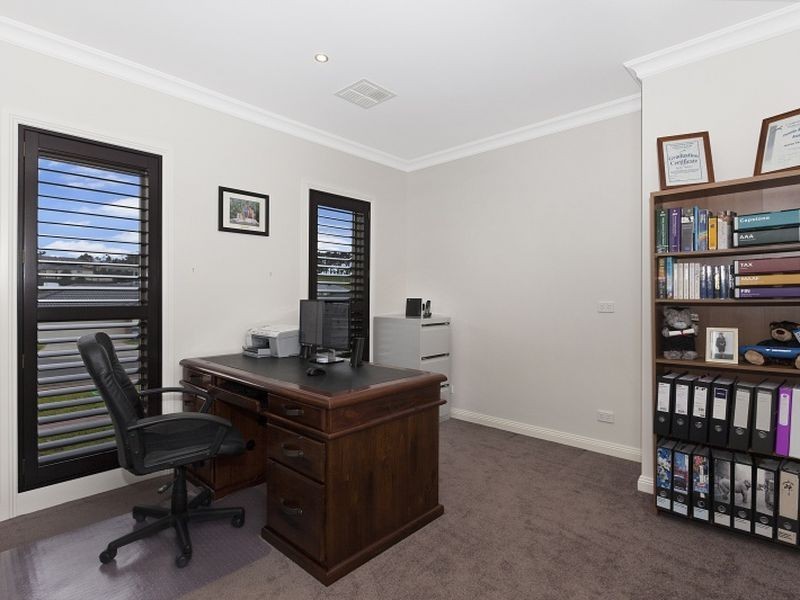 24 Grevillia Court, Wallan VIC 3756