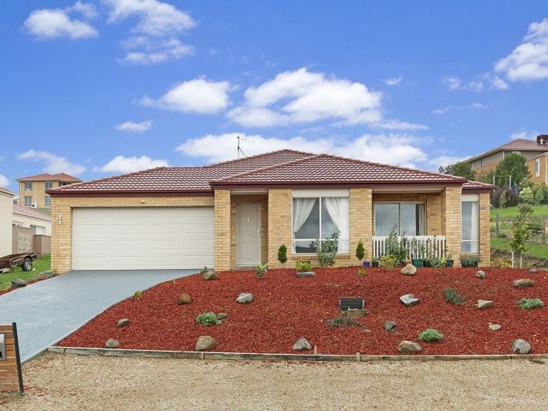 34 Craig Parry Drive, Hidden Valley VIC 3756