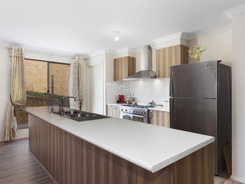 34 Craig Parry Drive, Hidden Valley VIC 3756