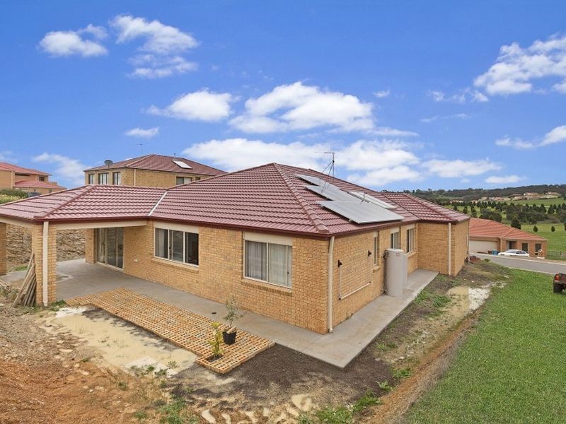 34 Craig Parry Drive, Hidden Valley VIC 3756