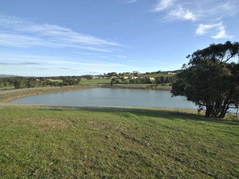 3 Lucca Way, Hidden Valley VIC 3756