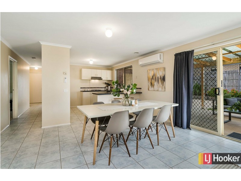 8 Thomas Place, Wallan VIC 3756