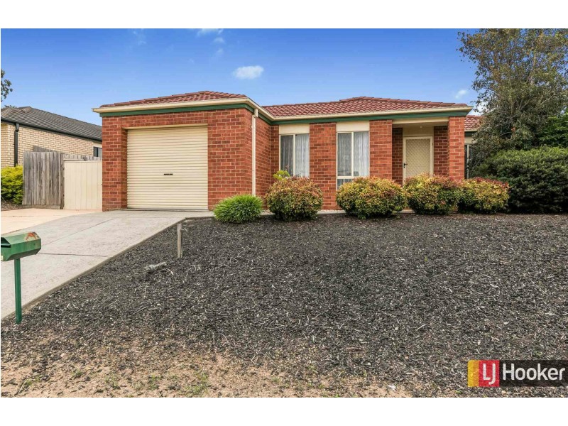 8 Thomas Place, Wallan VIC 3756