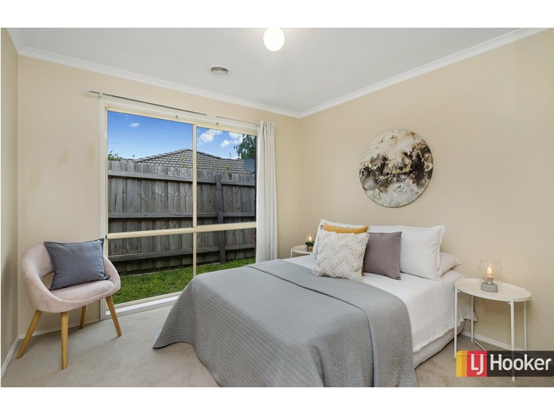 8 Thomas Place, Wallan VIC 3756