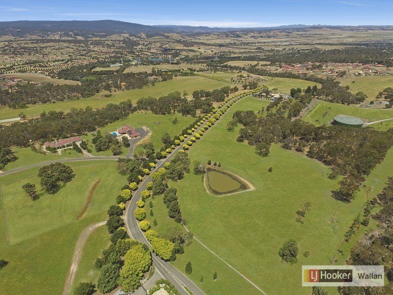 6 Cortona Close, Hidden Valley VIC 3756