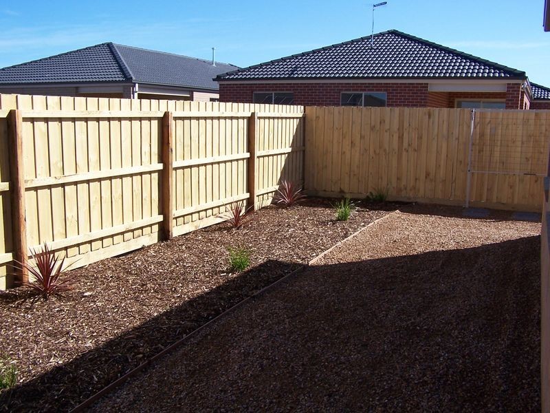 13 Weatherglass Street, Wallan VIC 3756