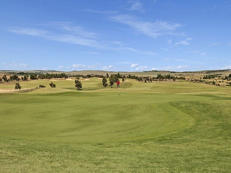 Lot 1743 Golf Links Drive, Beveridge VIC 3753