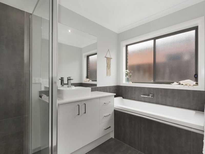 18 Buloke Crescent, Kilmore VIC 3764