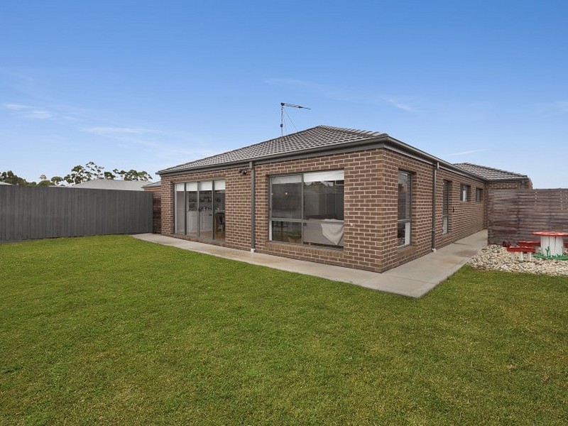 18 Buloke Crescent, Kilmore VIC 3764