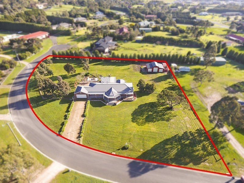 32 King William Court, Wallan VIC 3756