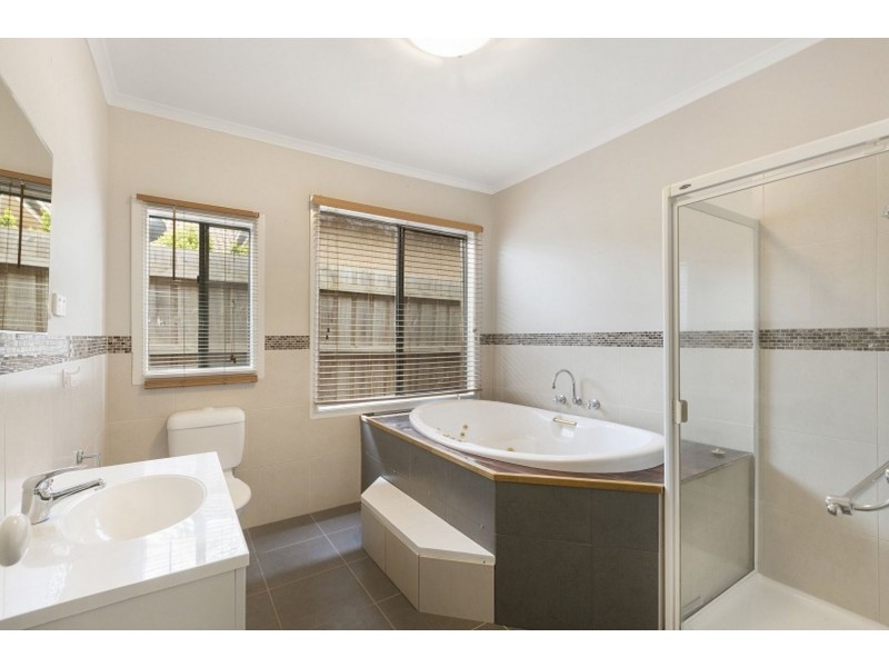 10 Hopkins Way, Wallan VIC 3756