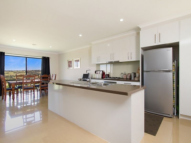 53 Toscana Way, Hidden Valley VIC 3756