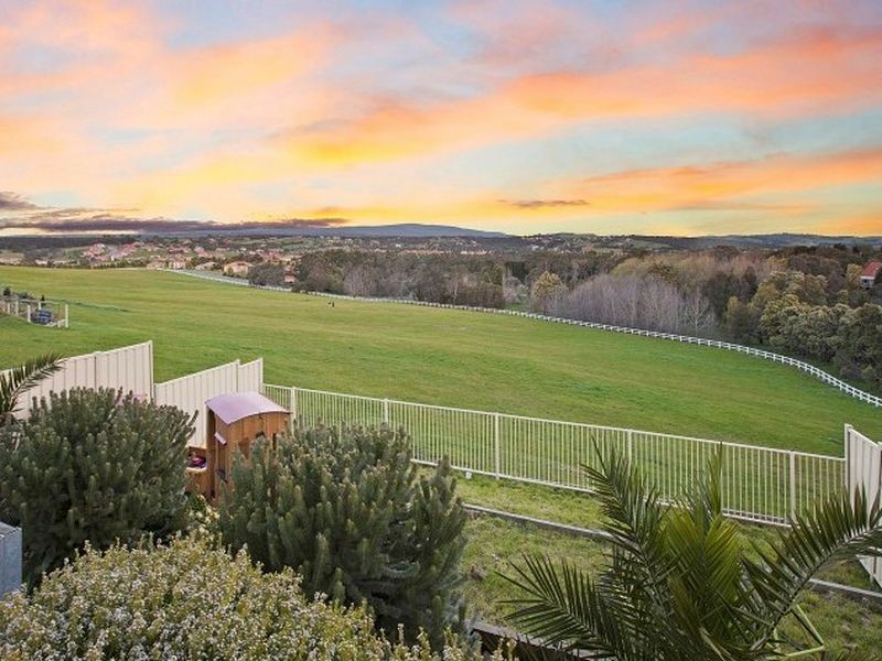 89 Siena Way, Hidden Valley VIC 3756