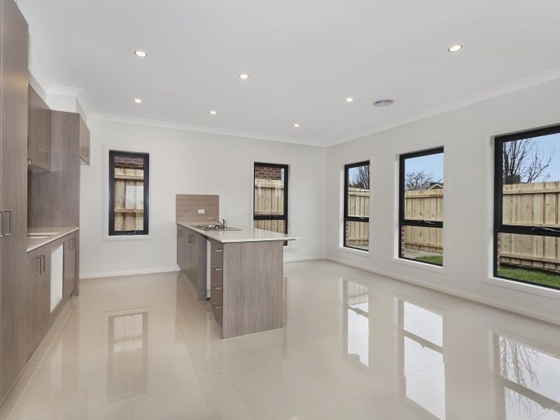 Unit 3/18 Acacia Way, Wallan VIC 3756