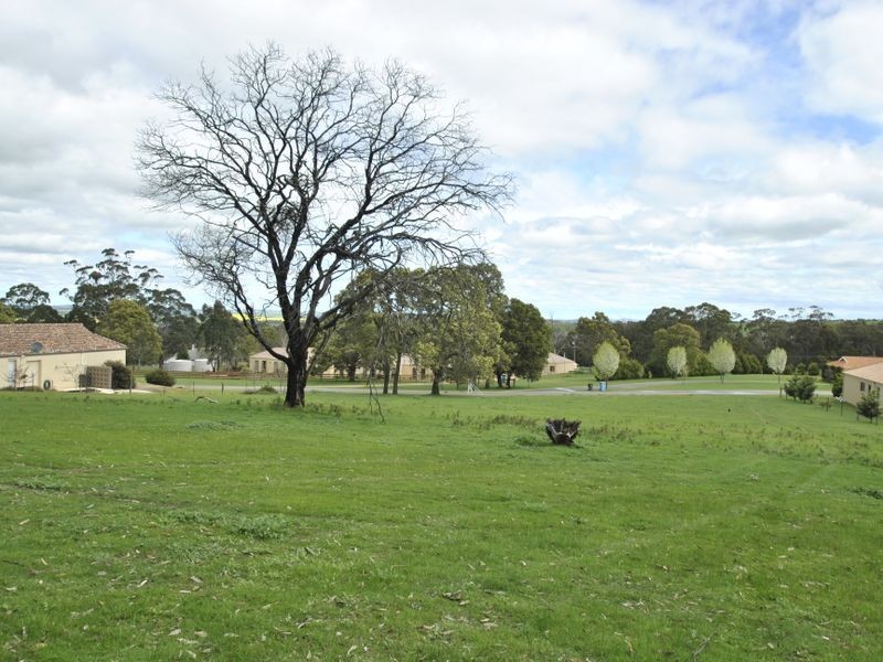 15 The Heights, Hidden Valley VIC 3756