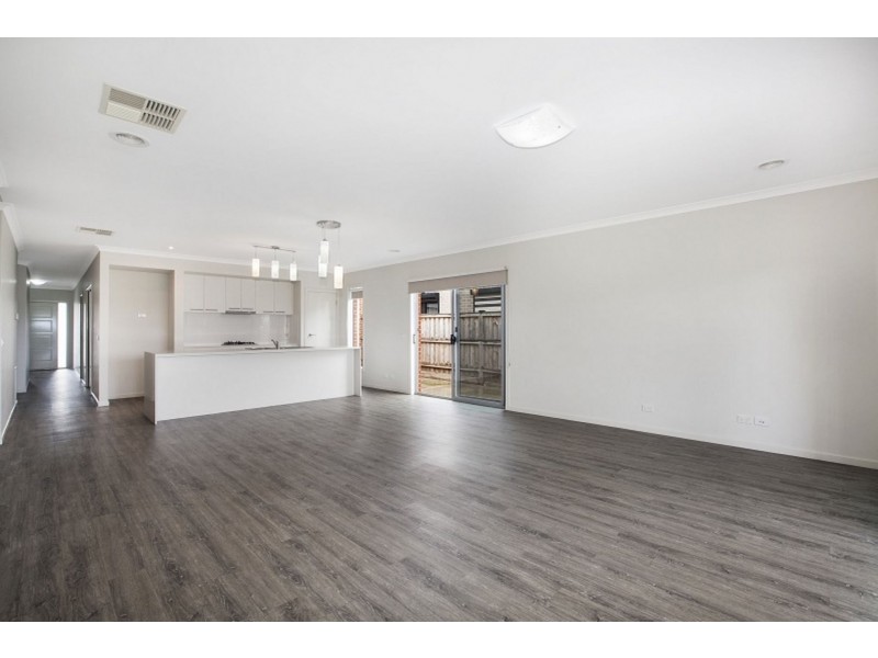 21 Palladium Circle, Beveridge VIC 3753