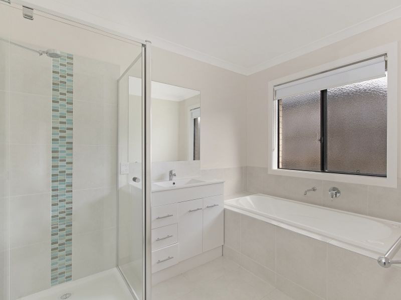 6 Boronia Avenue, Wallan VIC 3756