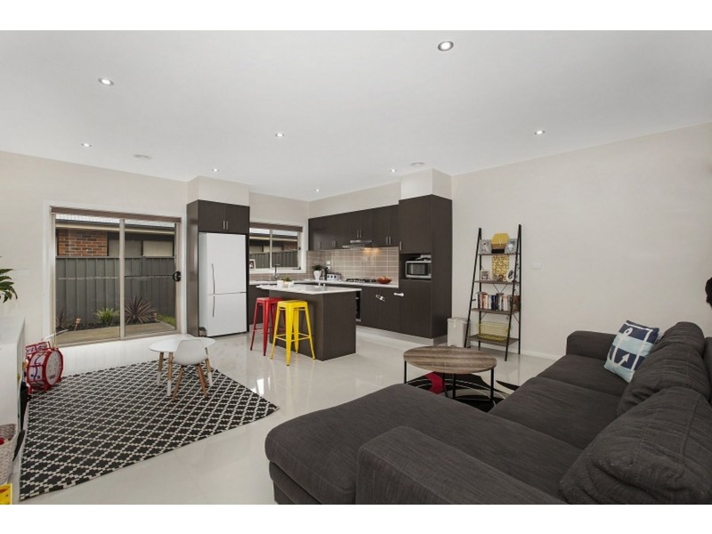 Unit 3/11 Raglan Street, Wallan VIC 3756