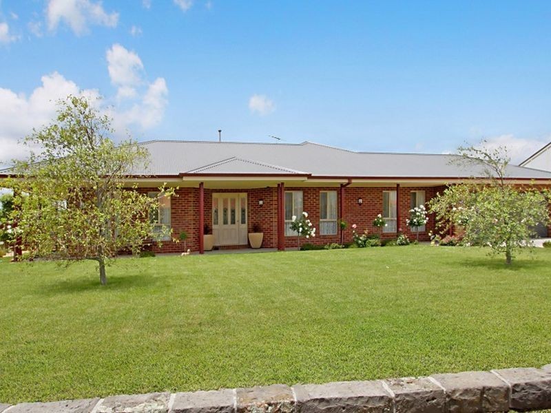 72 The Elms Boulevard, Kilmore VIC 3764