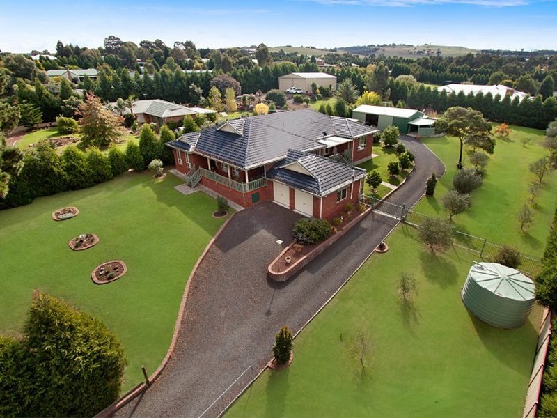 10 Darraweit Road, Wallan VIC 3756
