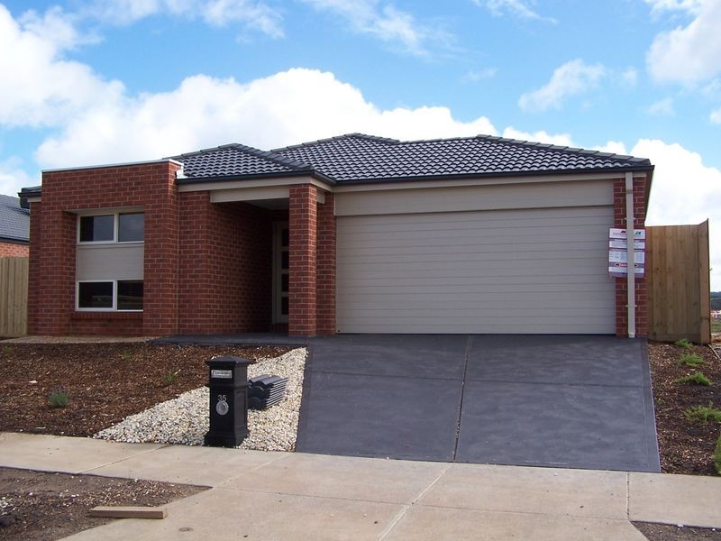 35 Watergum Way, Wallan VIC 3756