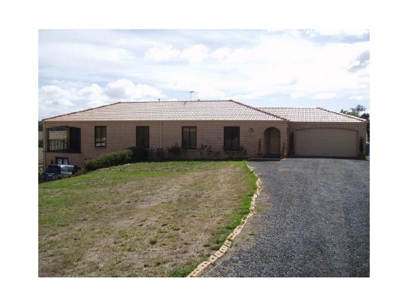 21 Eastern Ridge, Hidden Valley VIC 3756