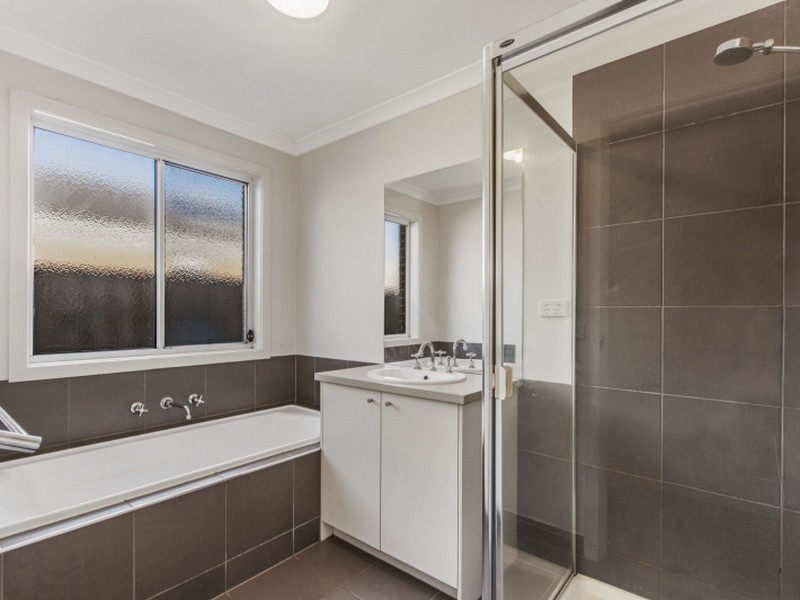 16 Watergum Way, Wallan VIC 3756