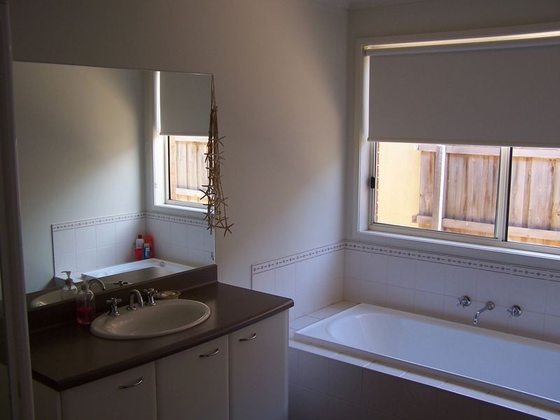 58 Augusta Way, Hidden Valley VIC 3756