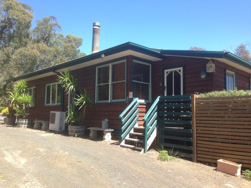 121 North Mountain Road, Heathcote Junction VIC 3758