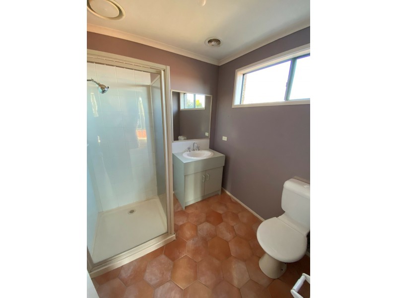 12 Lakeview Close, Hidden Valley VIC 3756