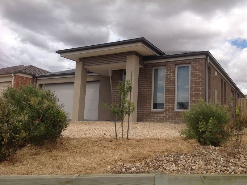 2 Glade Drive, Wallan VIC 3756