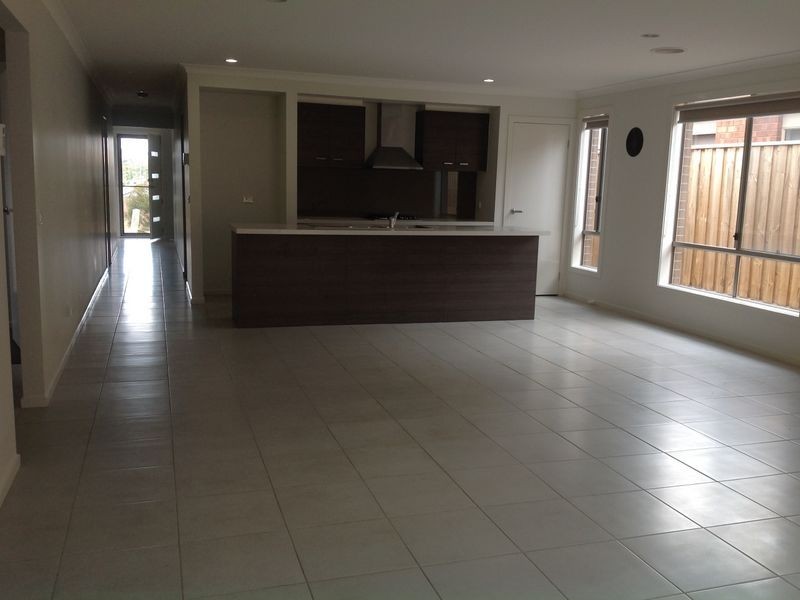 2 Glade Drive, Wallan VIC 3756