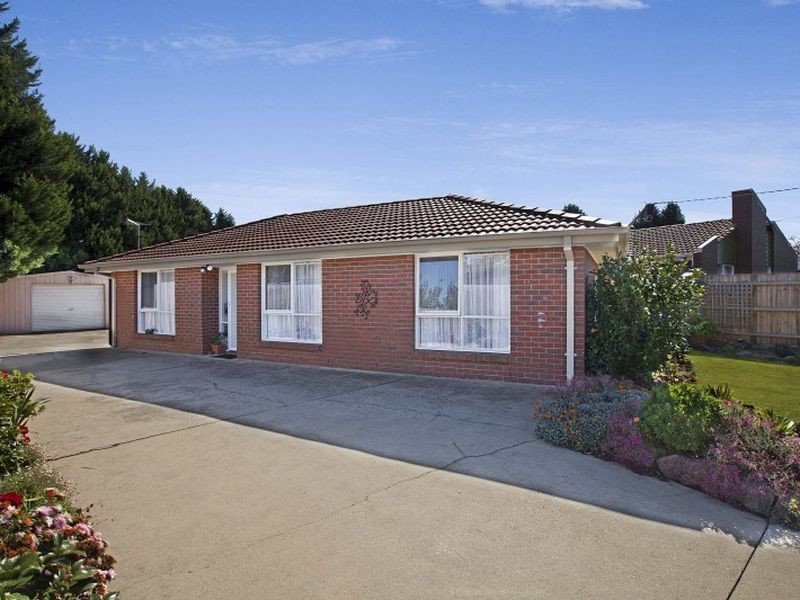2 Cameron Court, Wallan VIC 3756