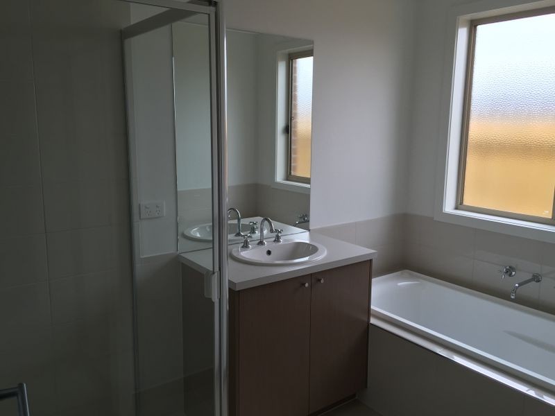 13 Tussock Drive, Wallan VIC 3756