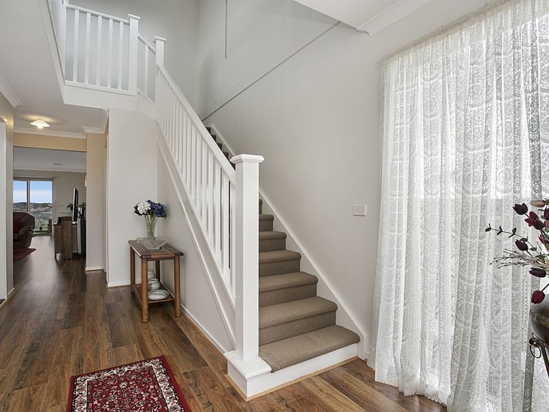 8 Toscana Way, Hidden Valley VIC 3756